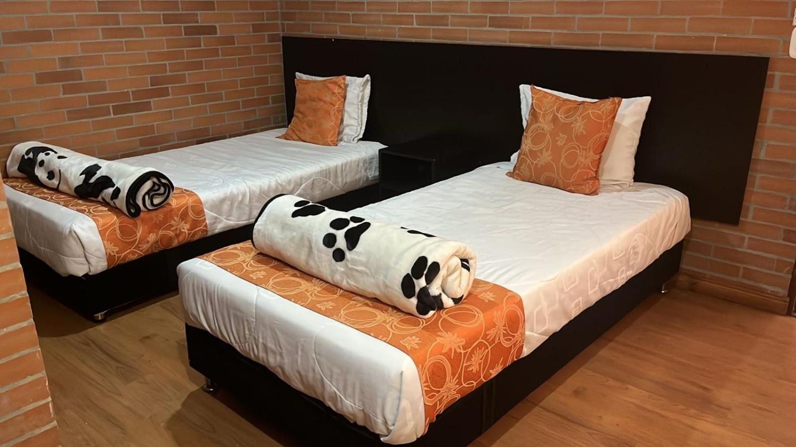 Hotel Bogota Astral Екстер'єр фото