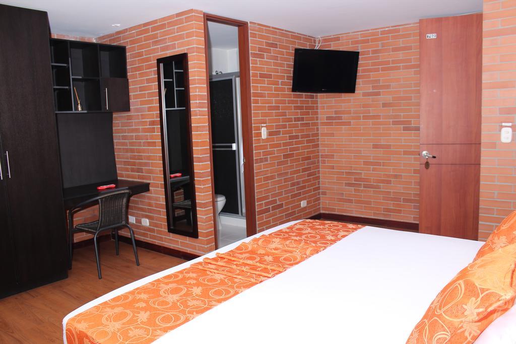 Hotel Bogota Astral Екстер'єр фото